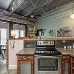 Green Door Lofts -Magnolia Loft, Silos/Downtown