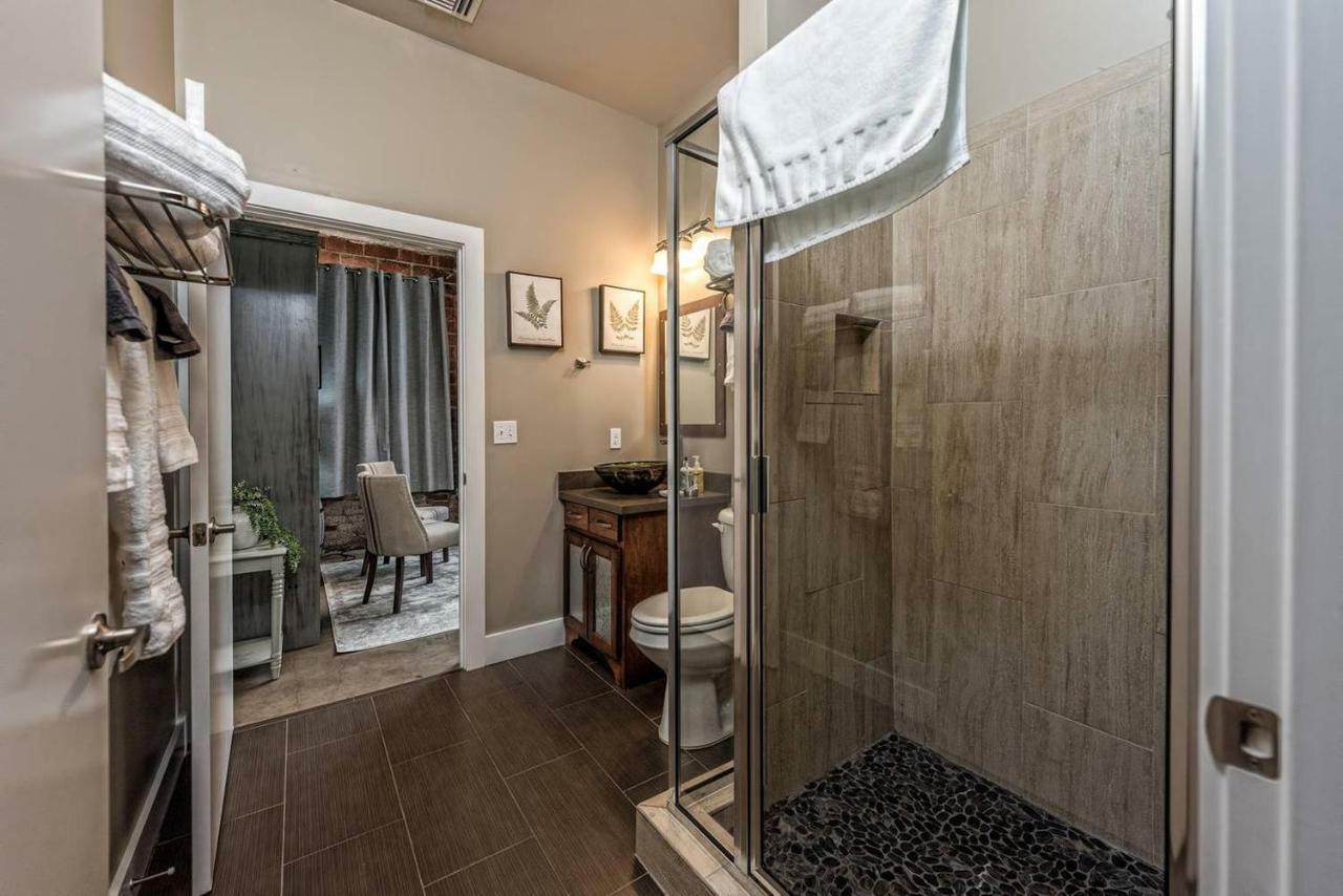 Door Lofts -magnolia Loft, Silos/downtown Apartment *