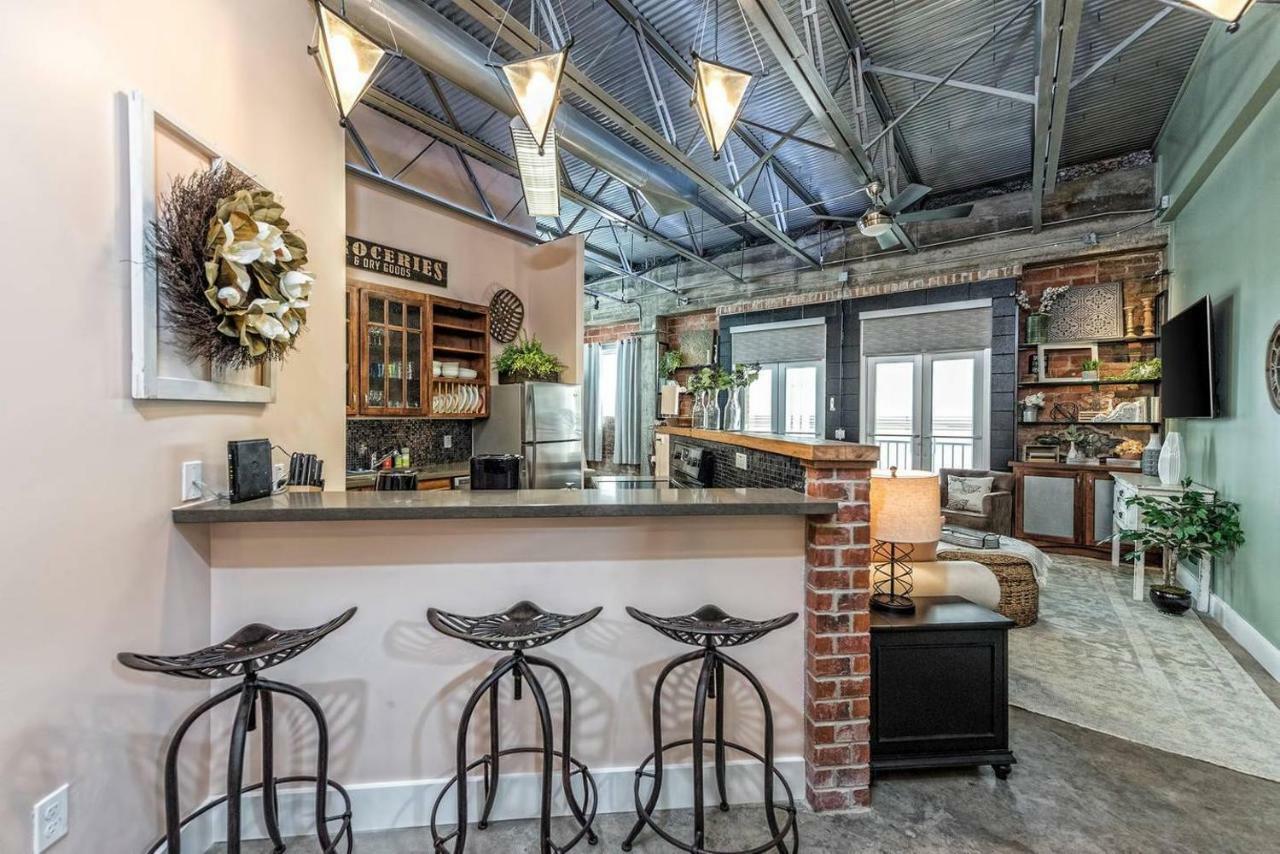 Door Lofts -magnolia Loft, Silos/downtown Apartment Waco