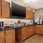 Super 8 By Wyndham Waco University Area