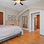 Carriage House In Downtown Waco