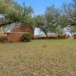 Carriage House In Downtown Waco