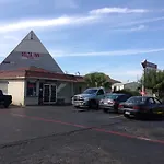 Delta Inn