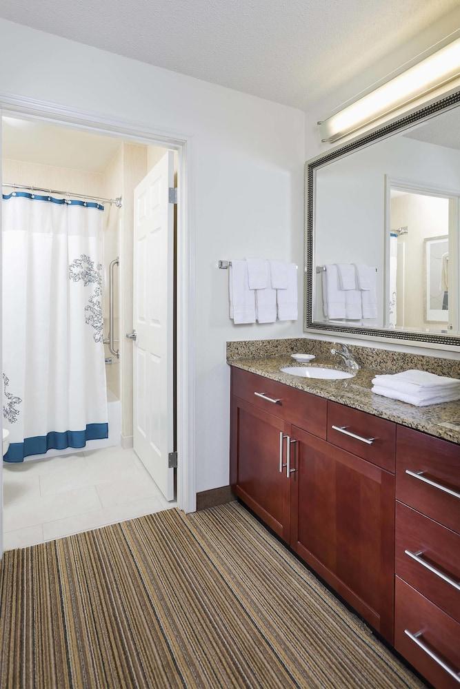 By Marriott 3* Waco