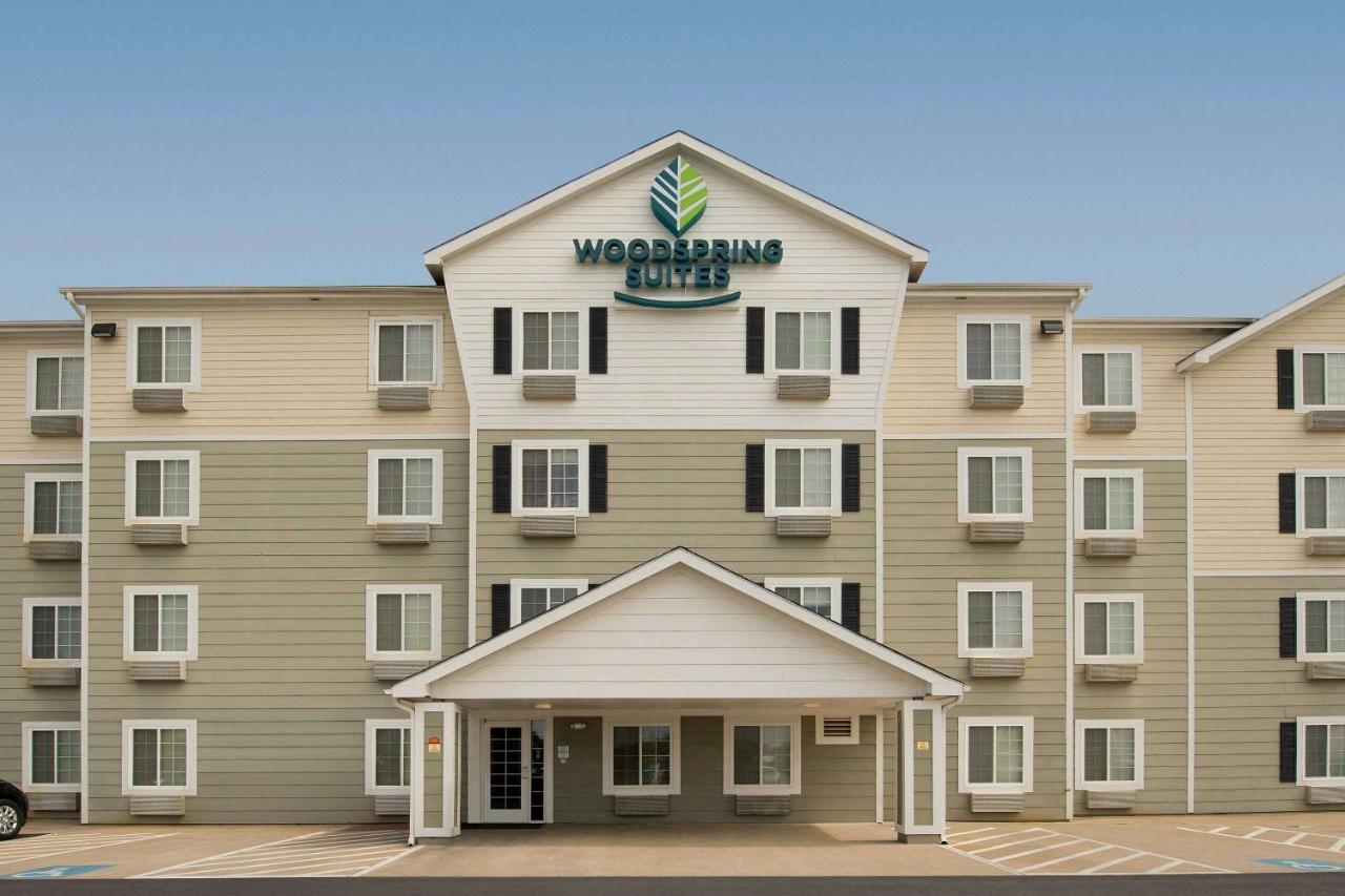 Woodspring Near Hotel 2*