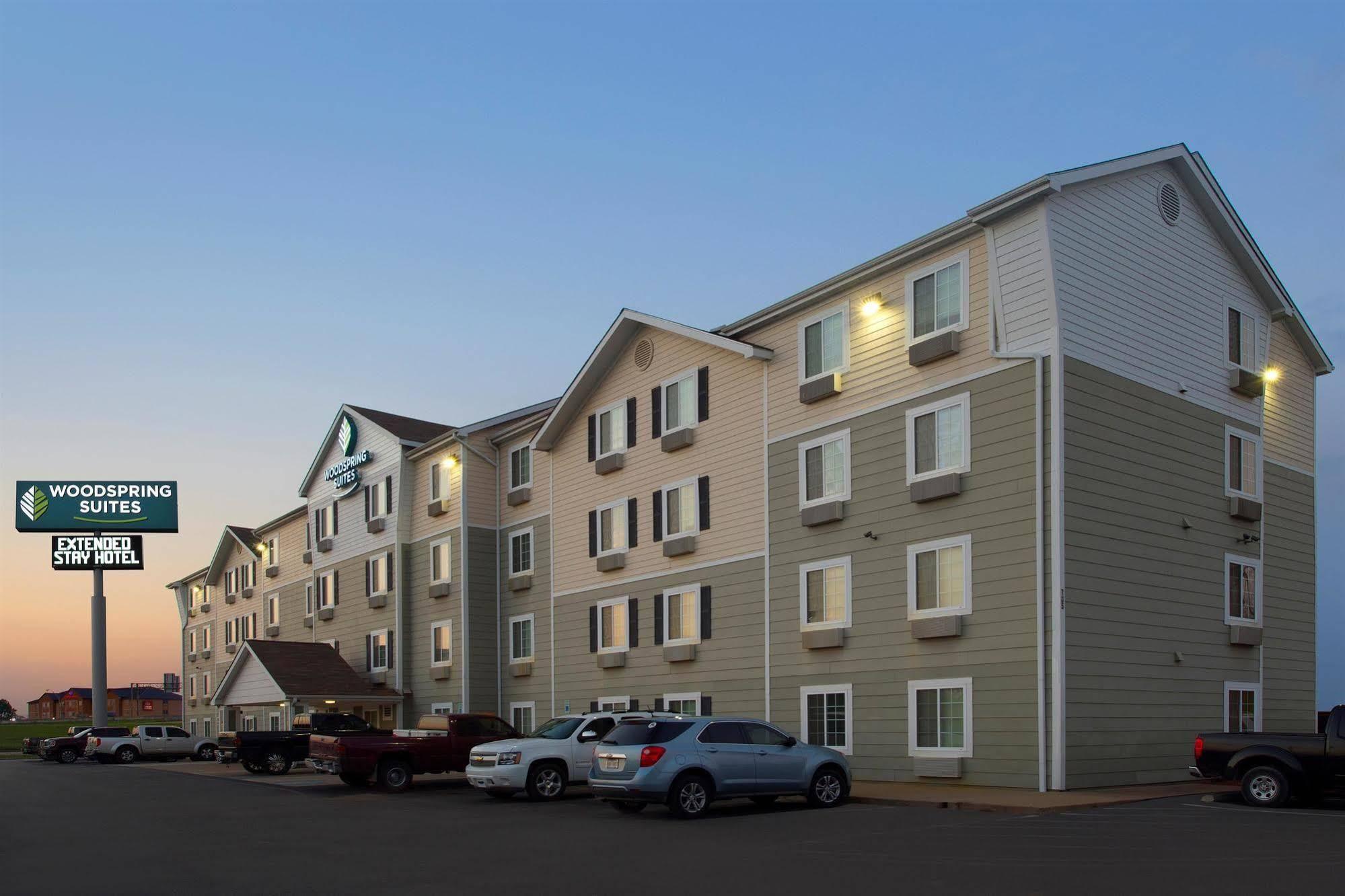 Hotel Woodspring Near Waco