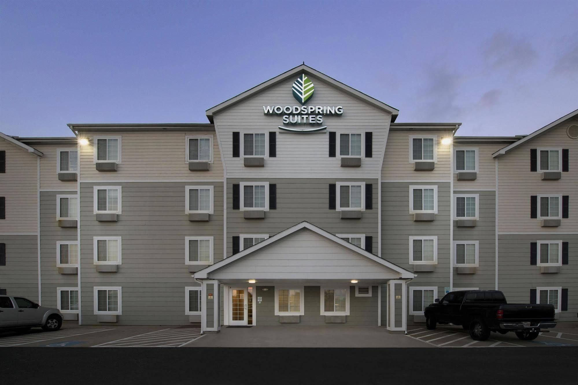 Woodspring Near 2* Waco