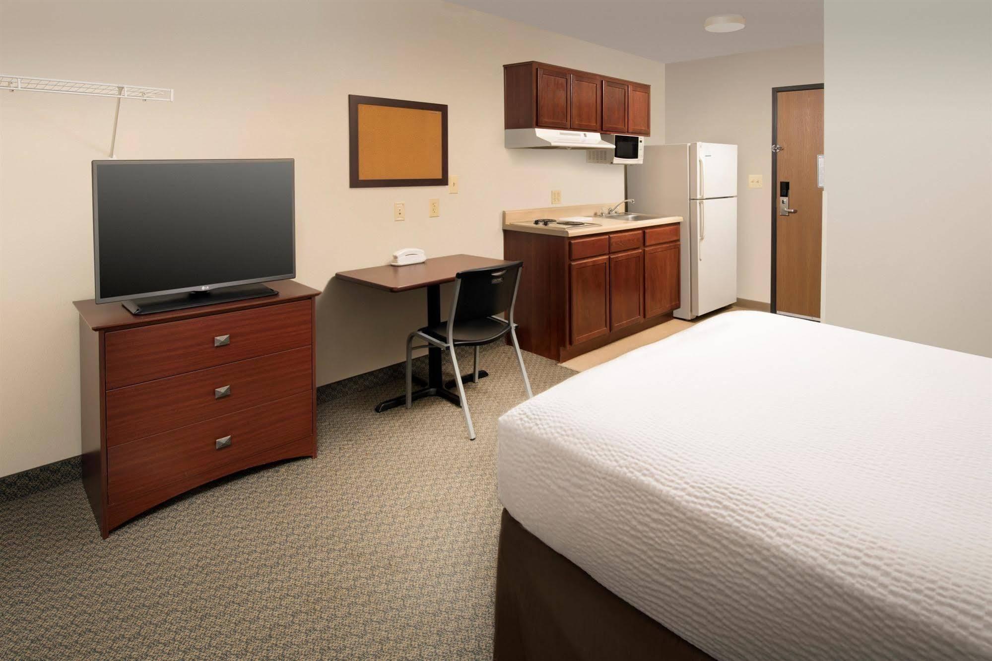 Hotel Woodspring Near 2*