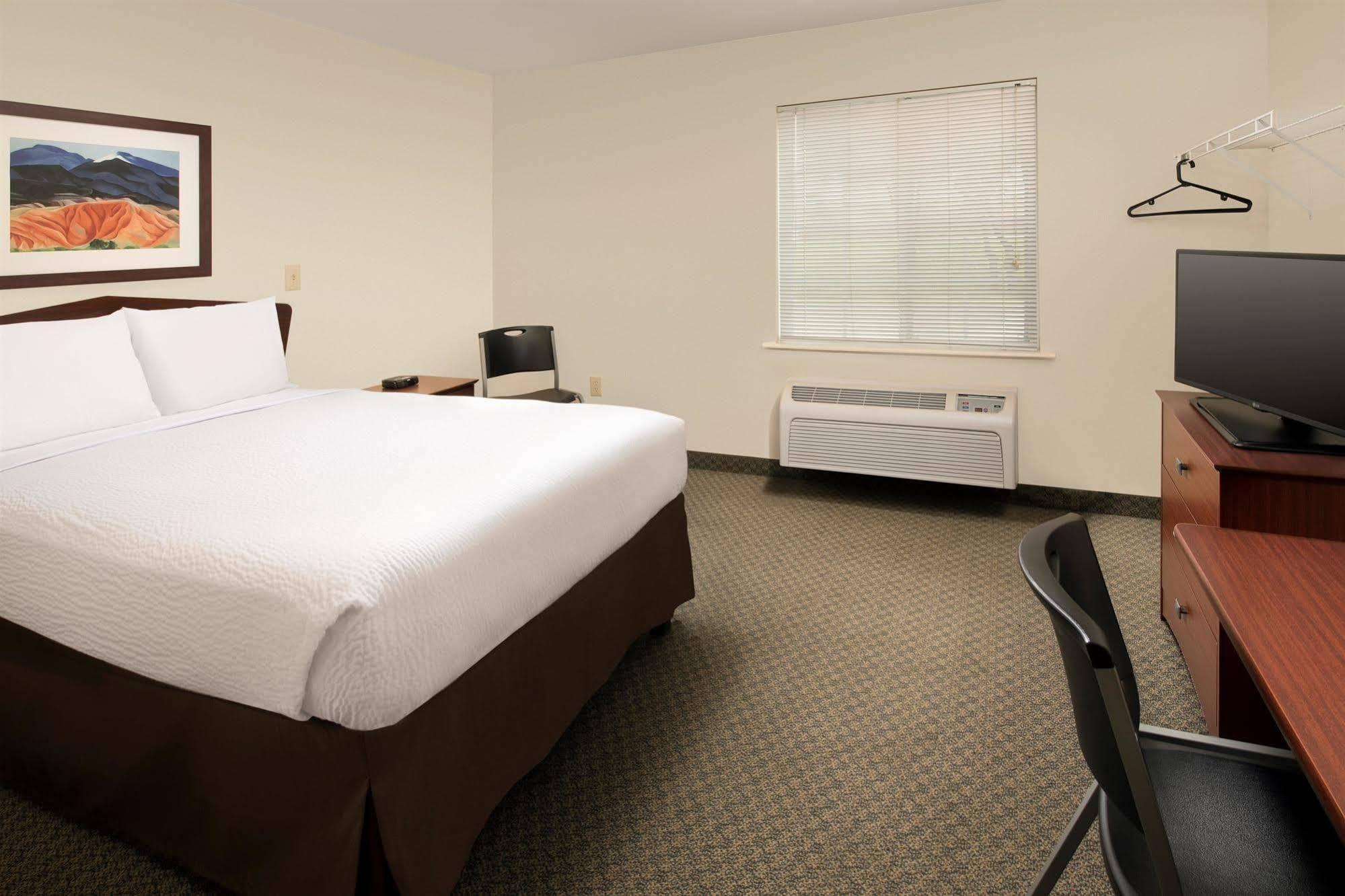Hotel Woodspring Near 2*