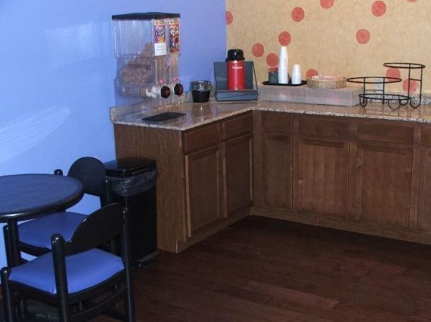 Americas Value - Franklin Avenue Motel 2*