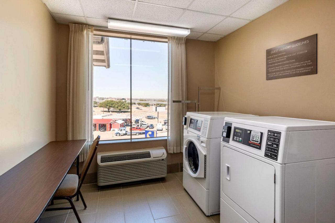 Hotel Comfort Near Area 3*