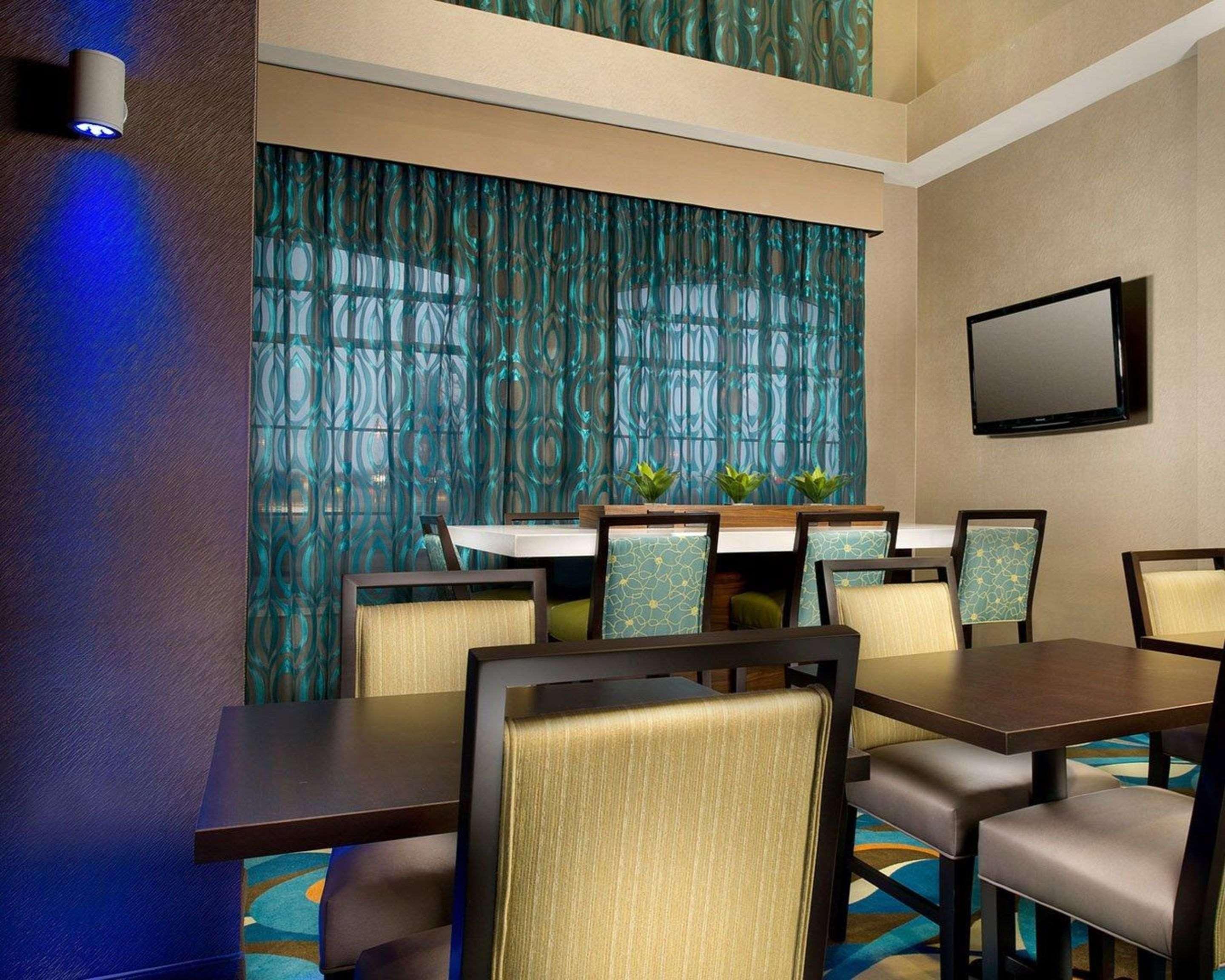 Comfort North - Near Area Hotel 3*