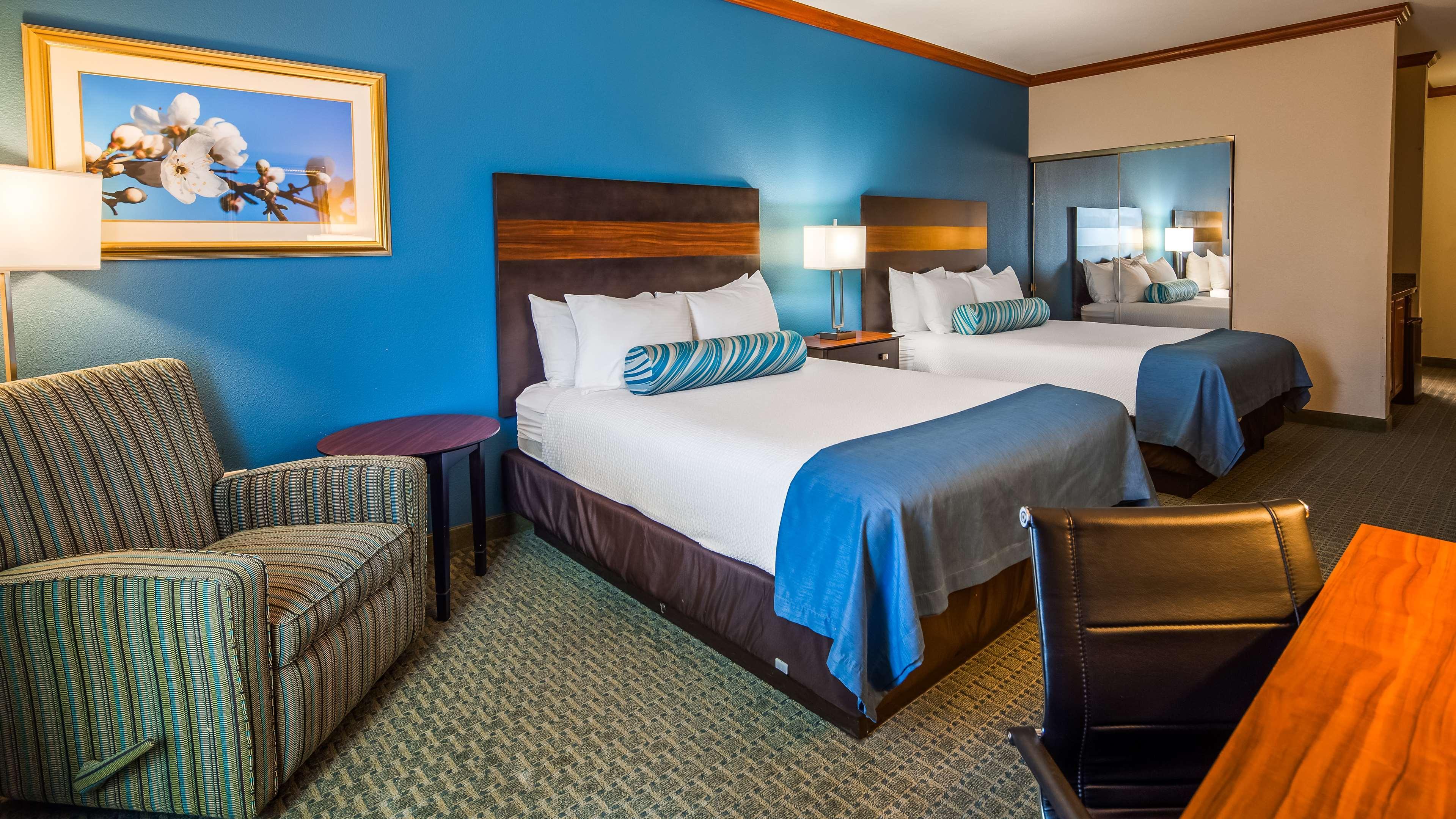 Comfort & Hotel Waco