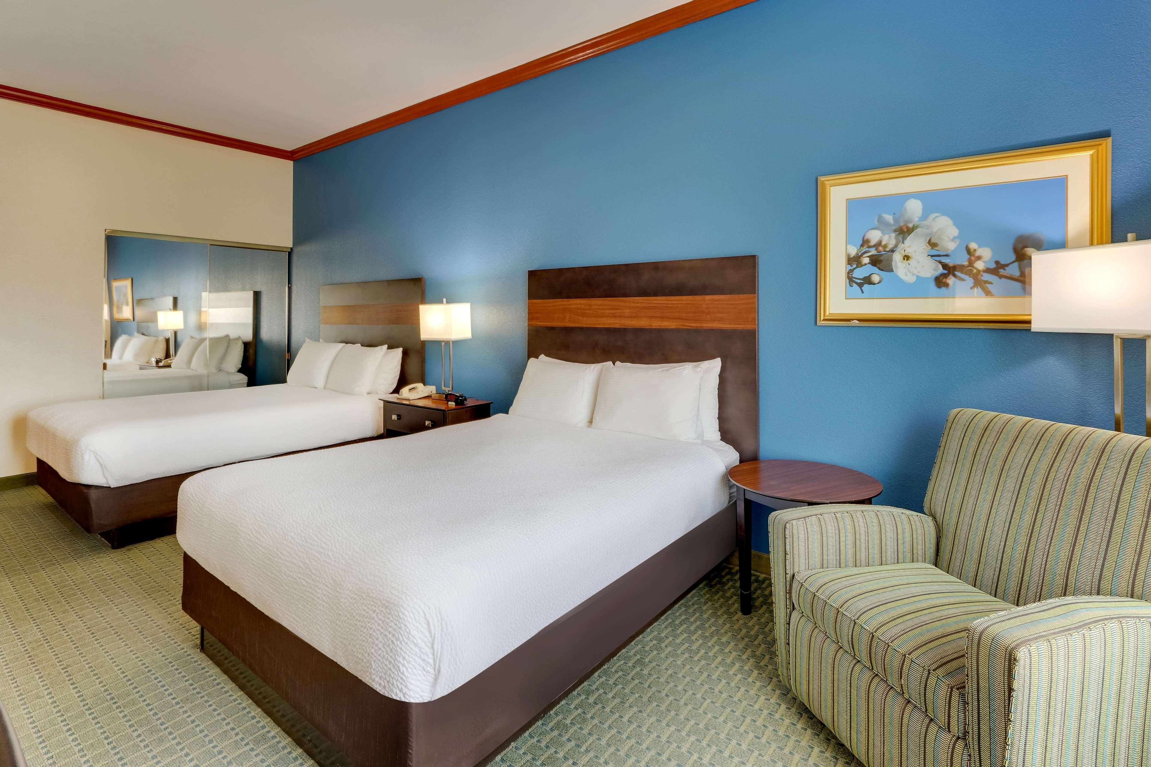 Hotel Comfort & Waco