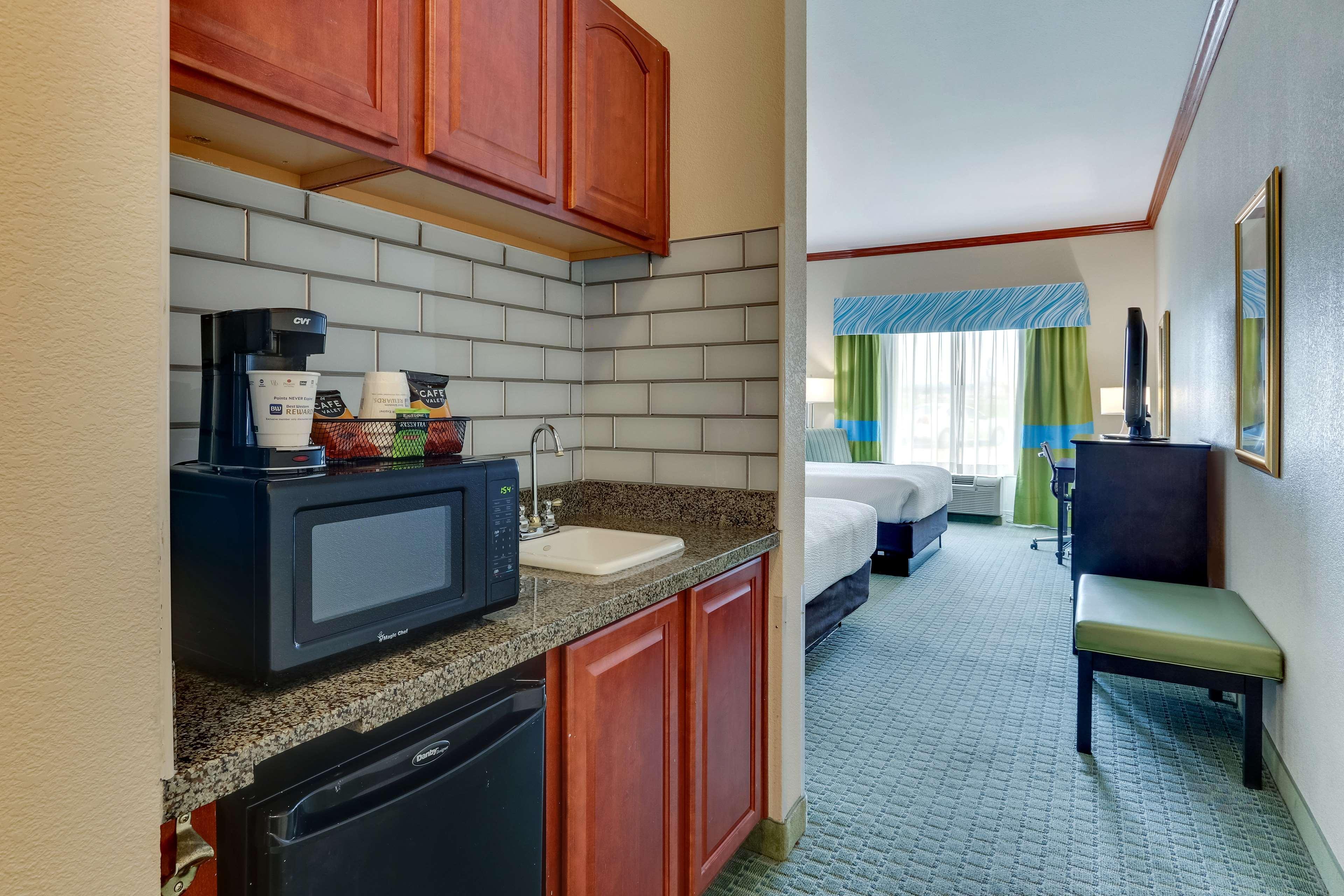 Hotel Comfort & Waco