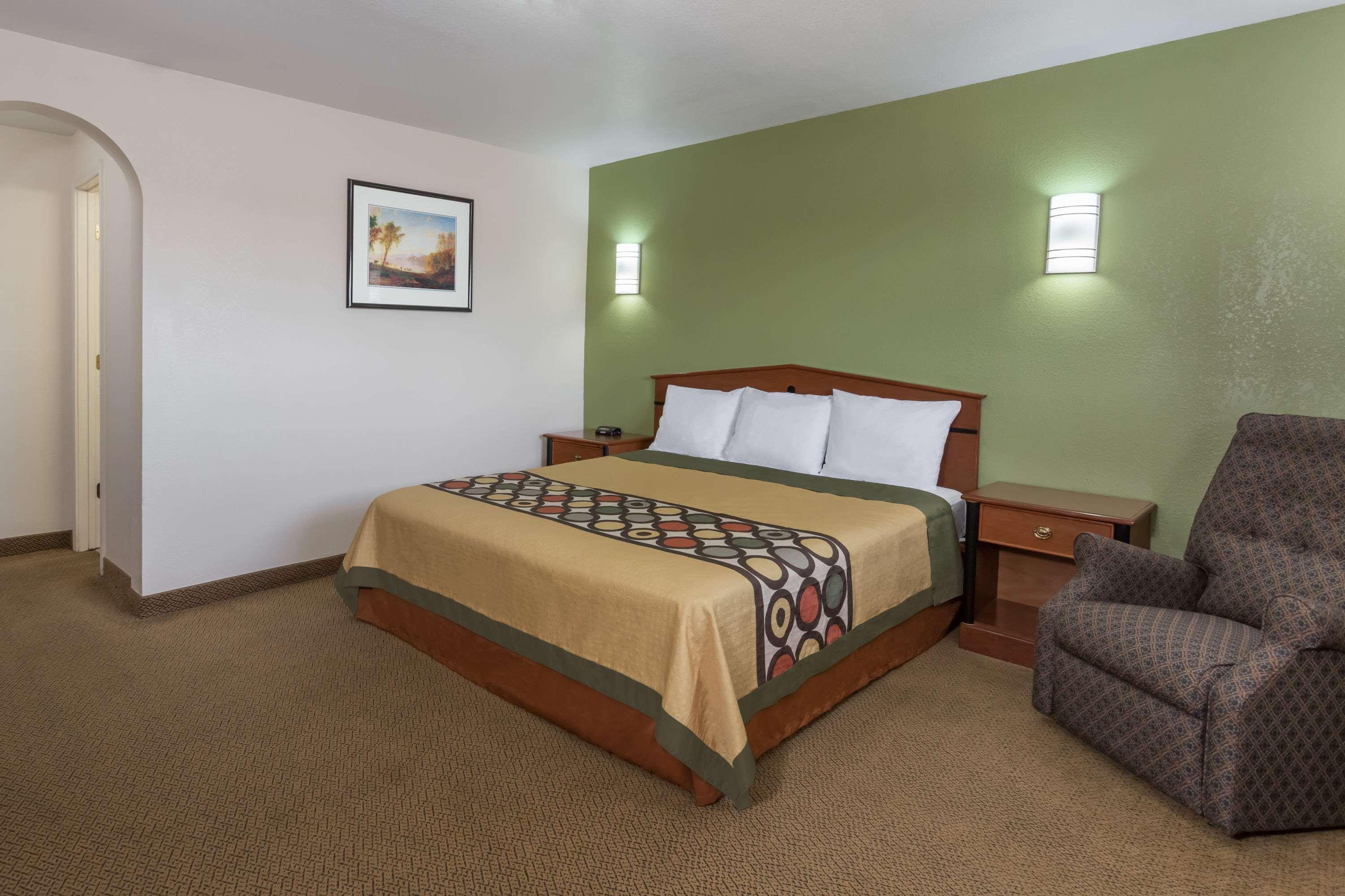Motel Knights Franklin Ave 2*