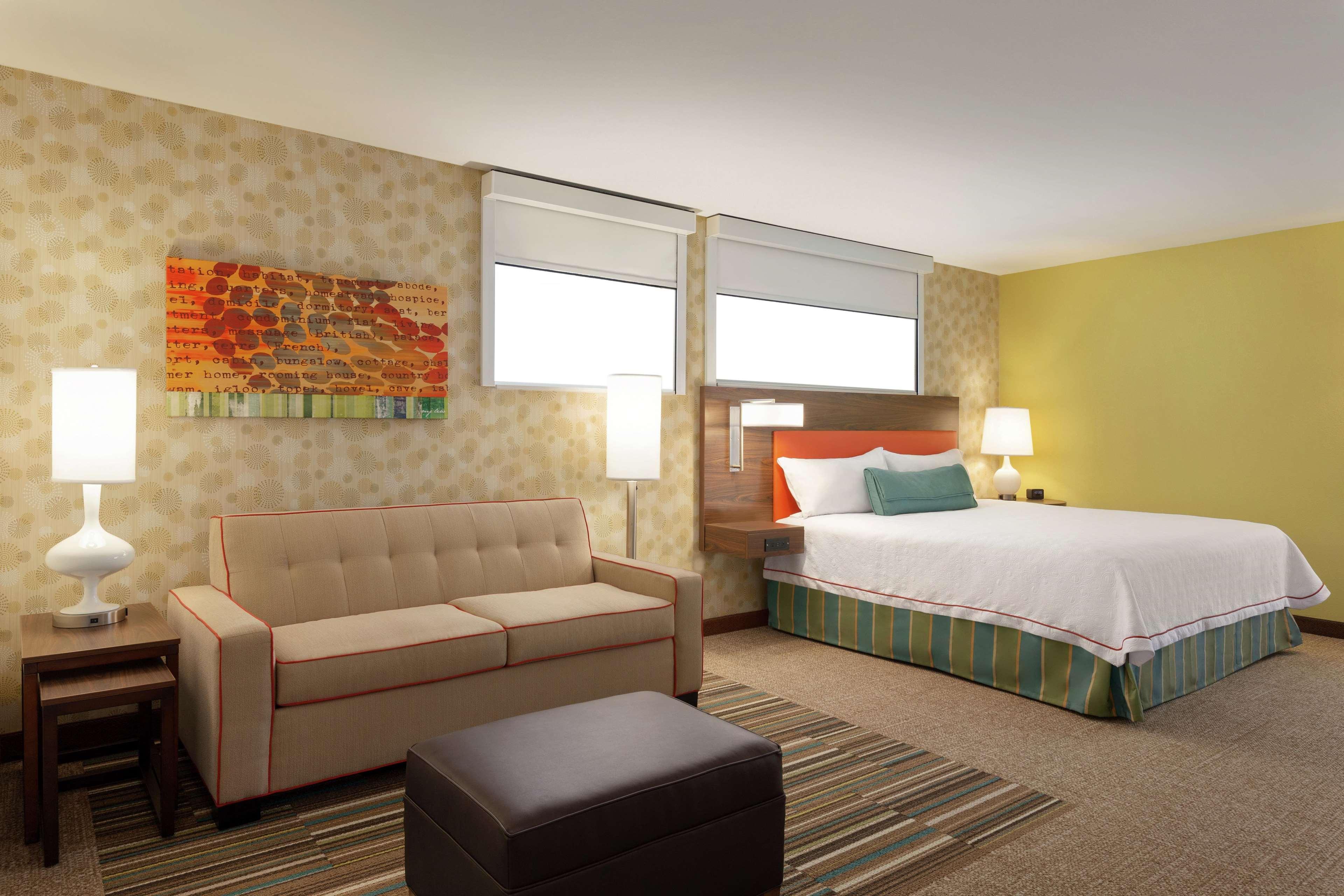Hotel Home2 By Hilton