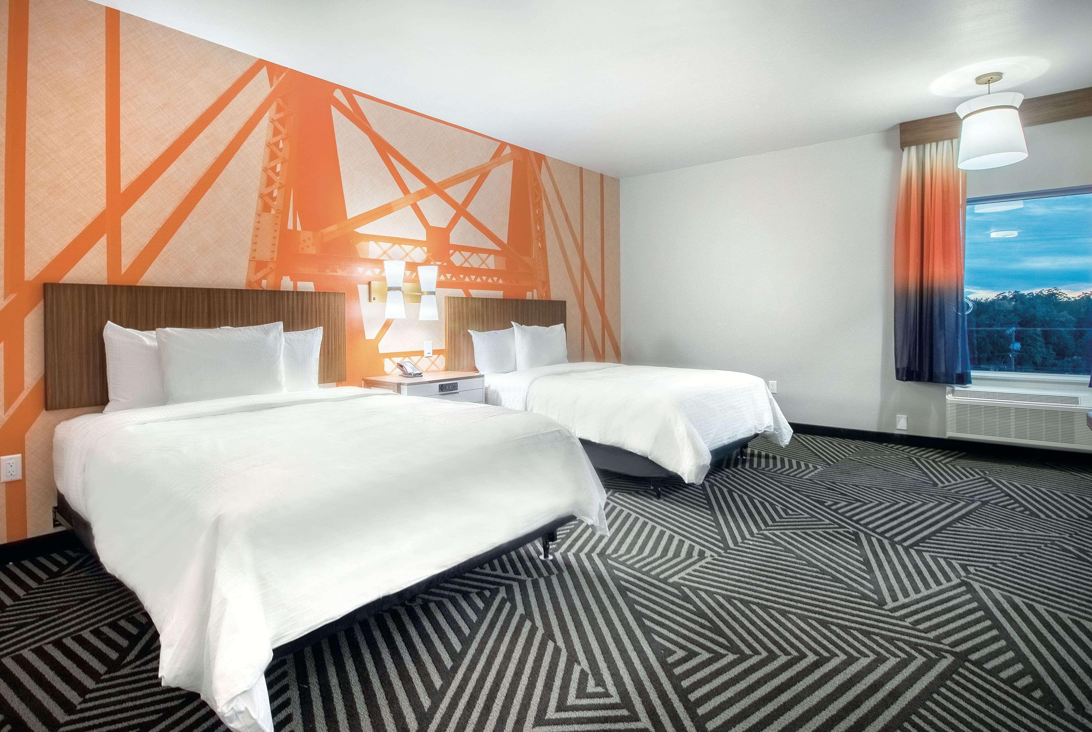 Hotel La Quinta By Wyndham Baylor Downtown 3*