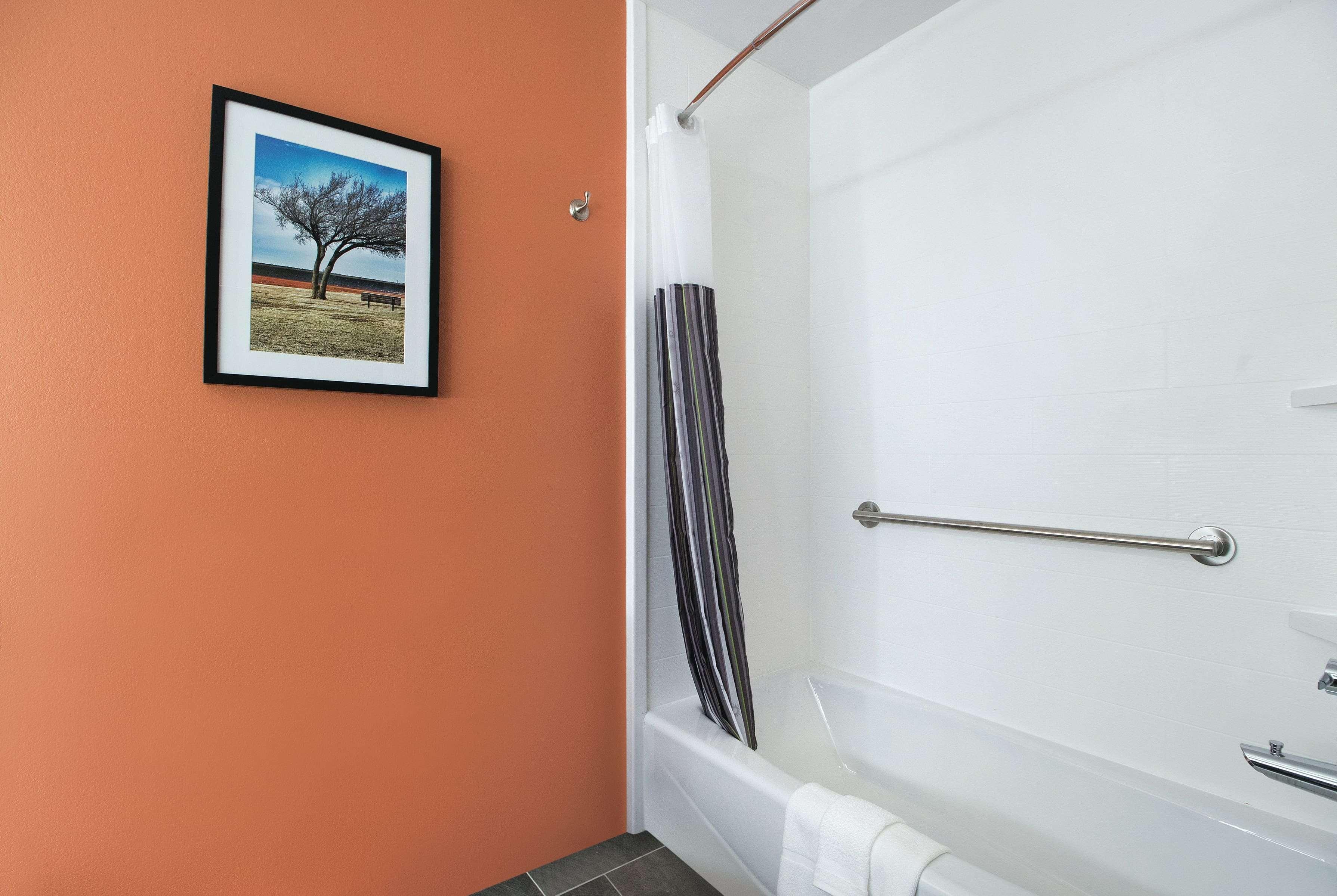 La Quinta By Wyndham Baylor Downtown 3*