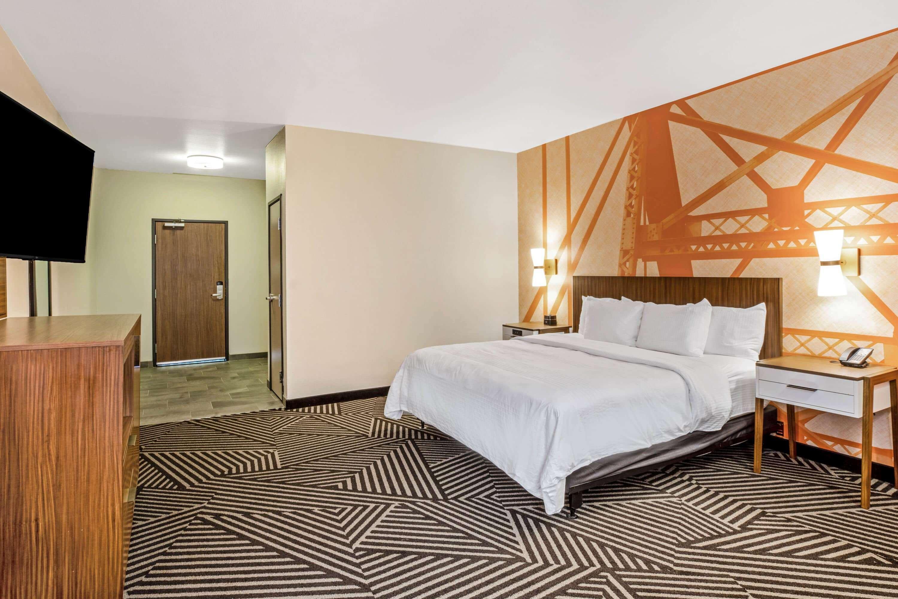 La Quinta By Wyndham Baylor Downtown