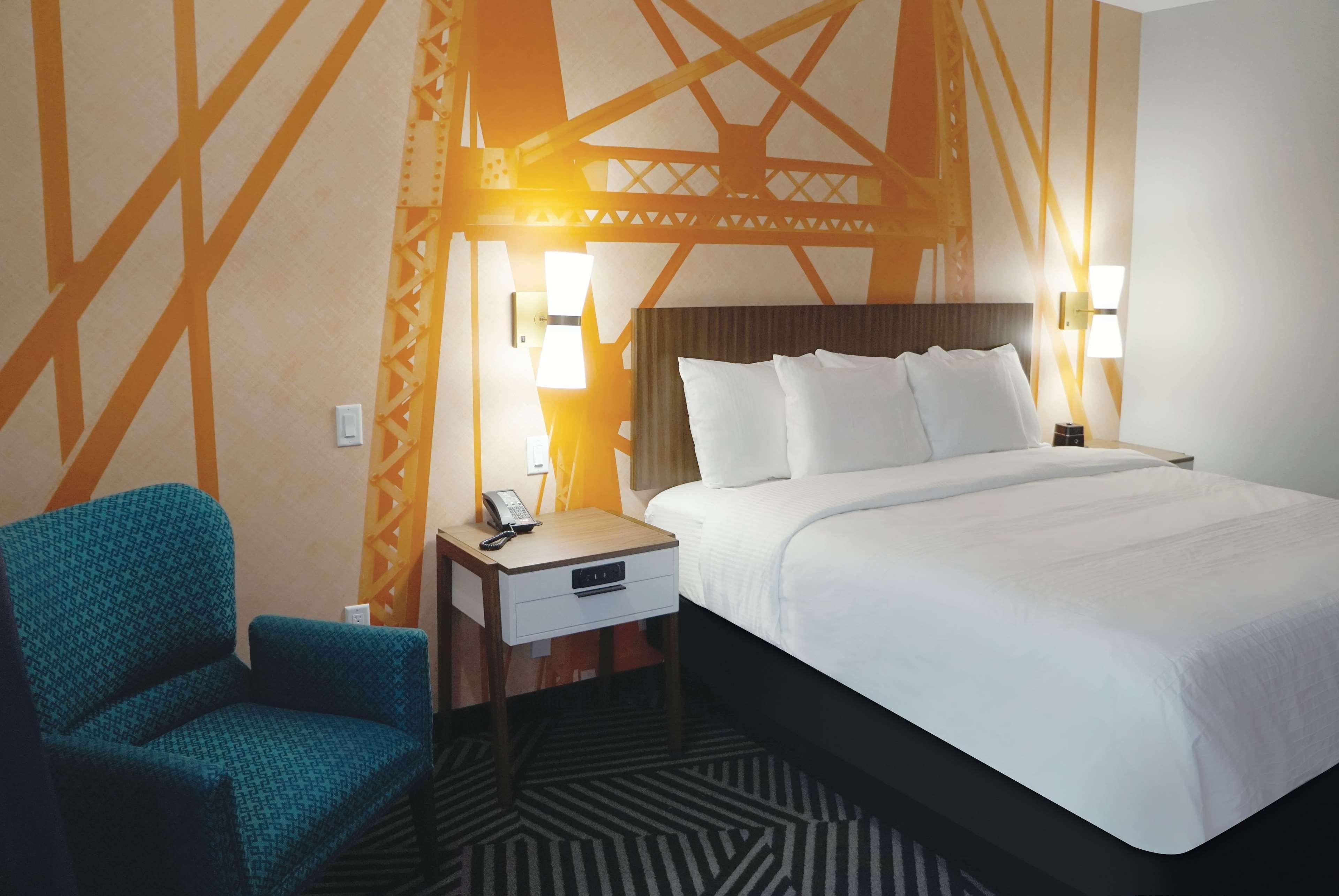 Hotel La Quinta By Wyndham Baylor Downtown Waco