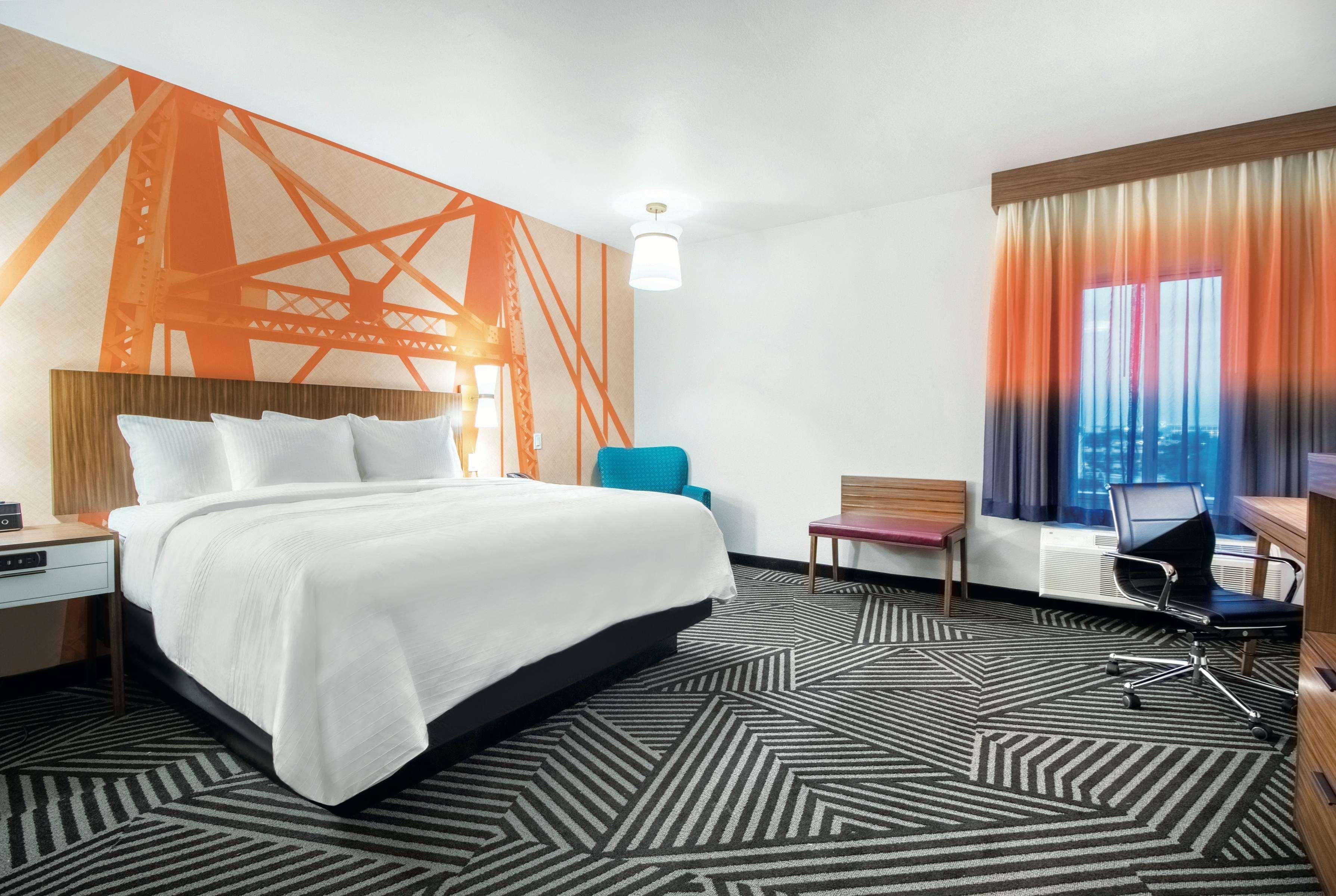 La Quinta By Wyndham Baylor Downtown Hotel Waco
