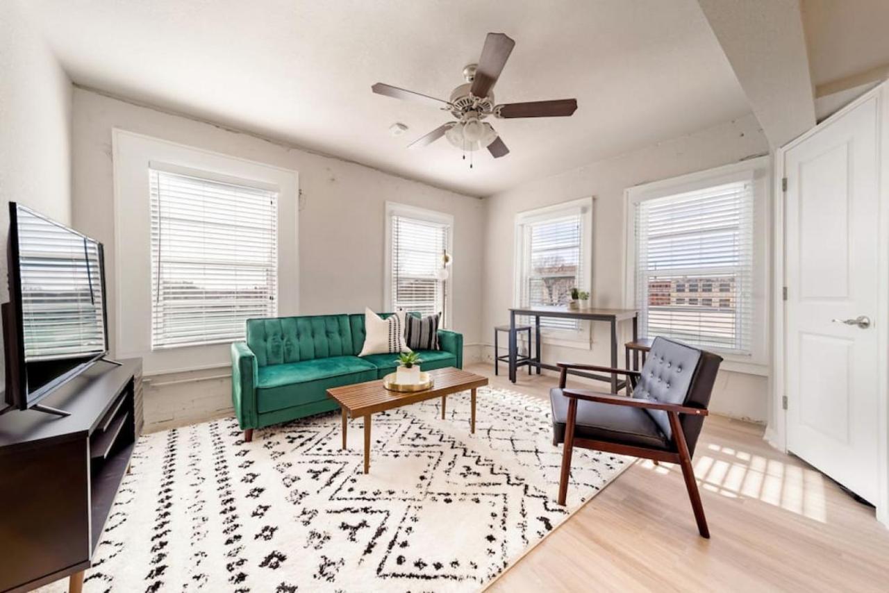 Apartment Chic Downtown