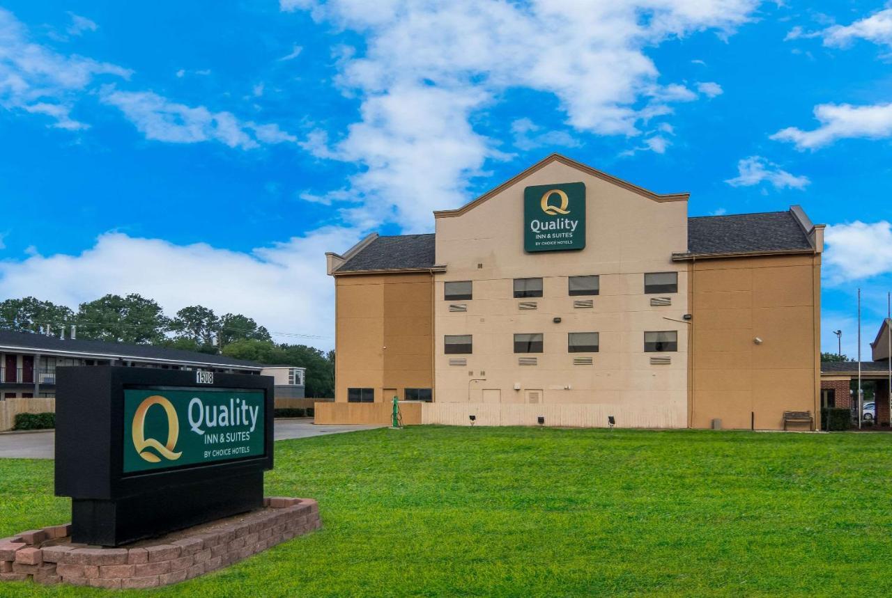Hotel Quality & Waco