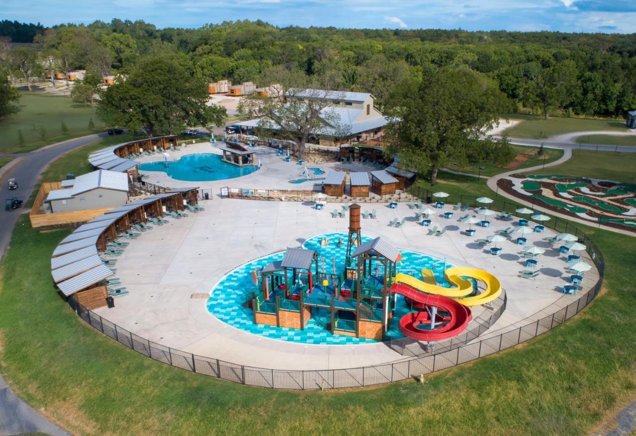 Camp Fimfo Holiday home Waco