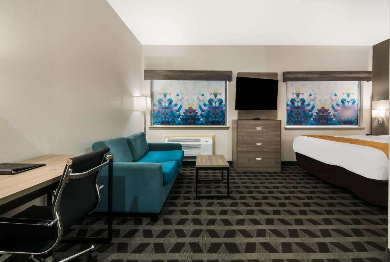 Quality & Hotel 3*
