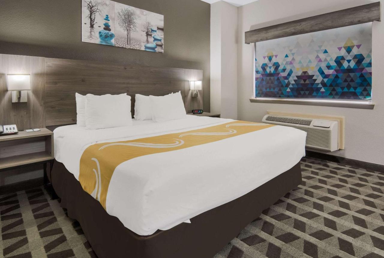 Quality & Hotel 3*