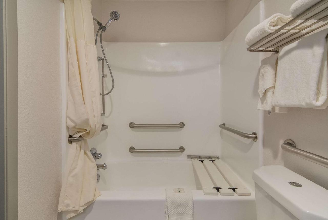 Quality & Hotel Waco