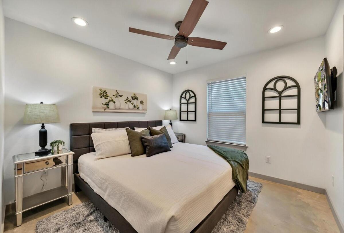 The Retreat - Stylish By Silos & Baylor Holiday home *