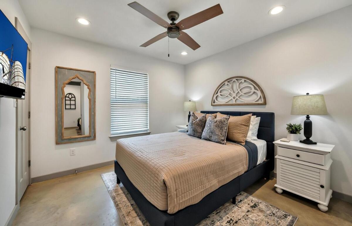 The Retreat - Stylish By Silos & Baylor Holiday home *