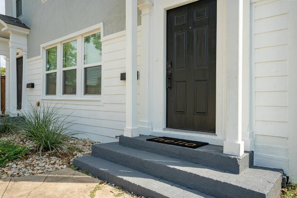 Holiday home Charming Townhouse In Downtown Waco!