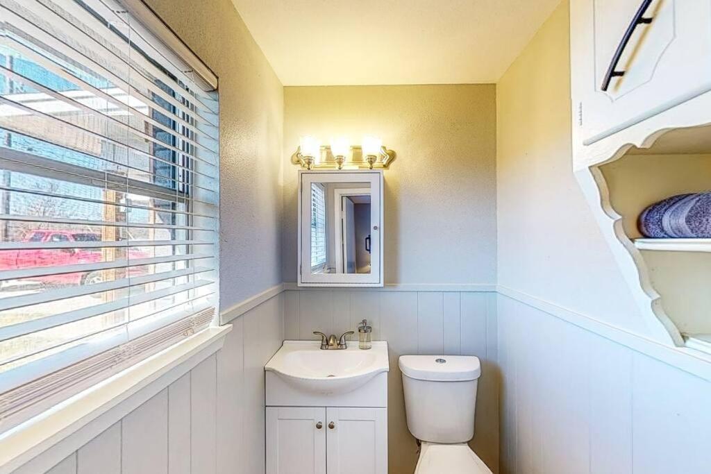 Holiday home New Cozy 10 Min To Magnolia And Baylor *