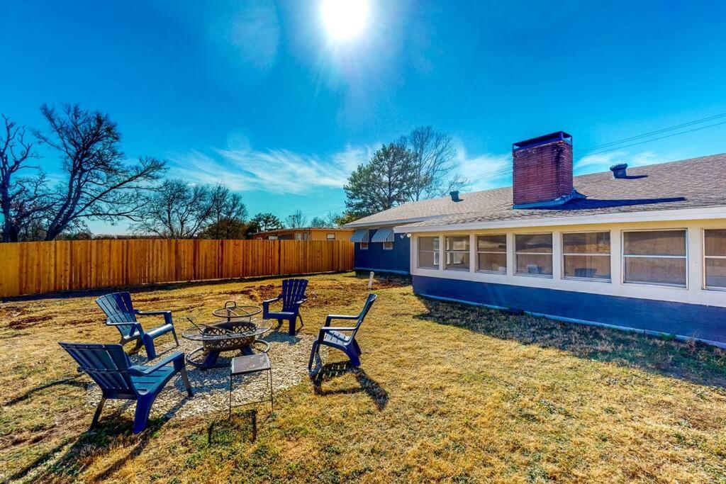 New Cozy 10 Min To Magnolia And Baylor Holiday home *