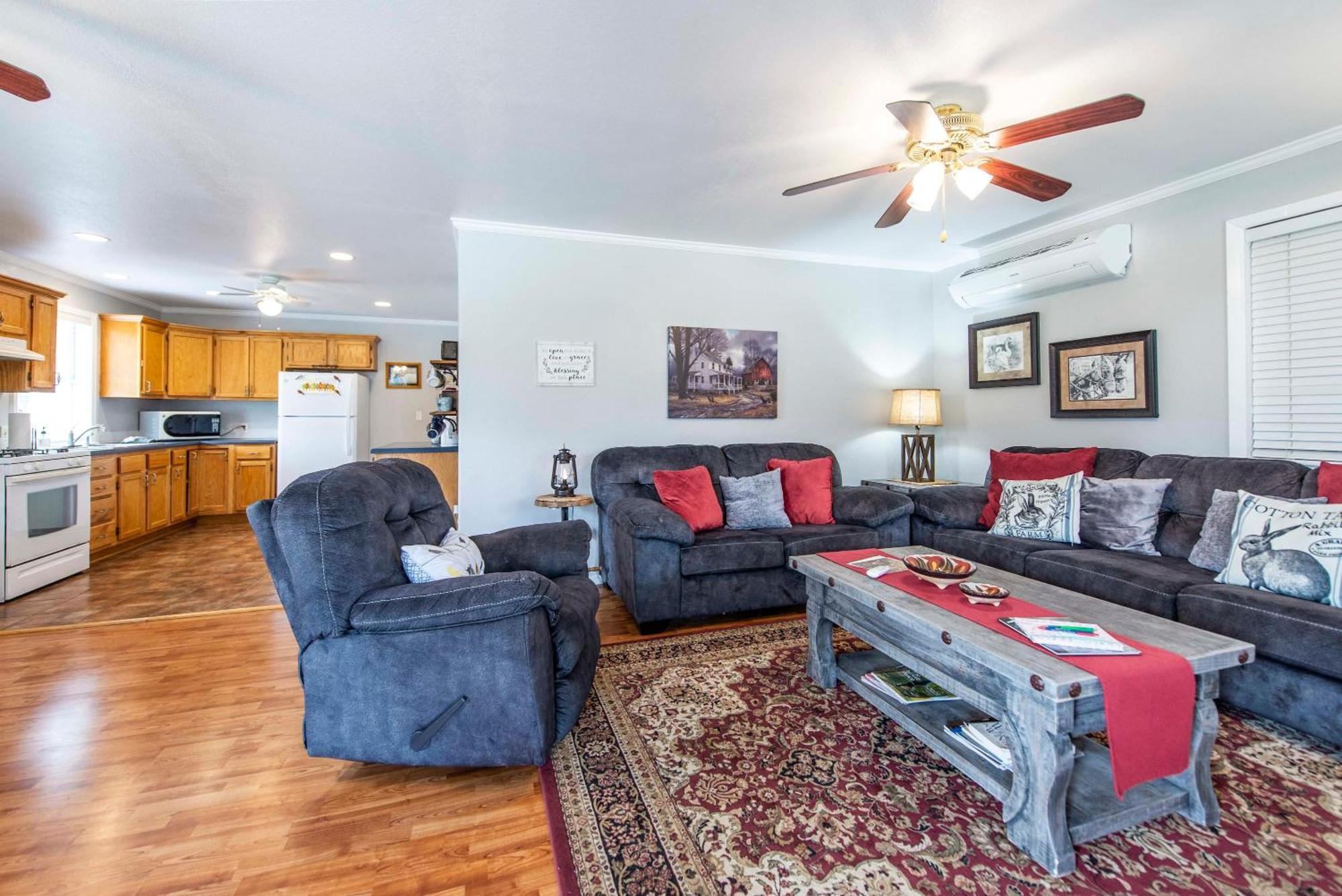 Holiday home Songbird Haven Cozy Country Getaway *
