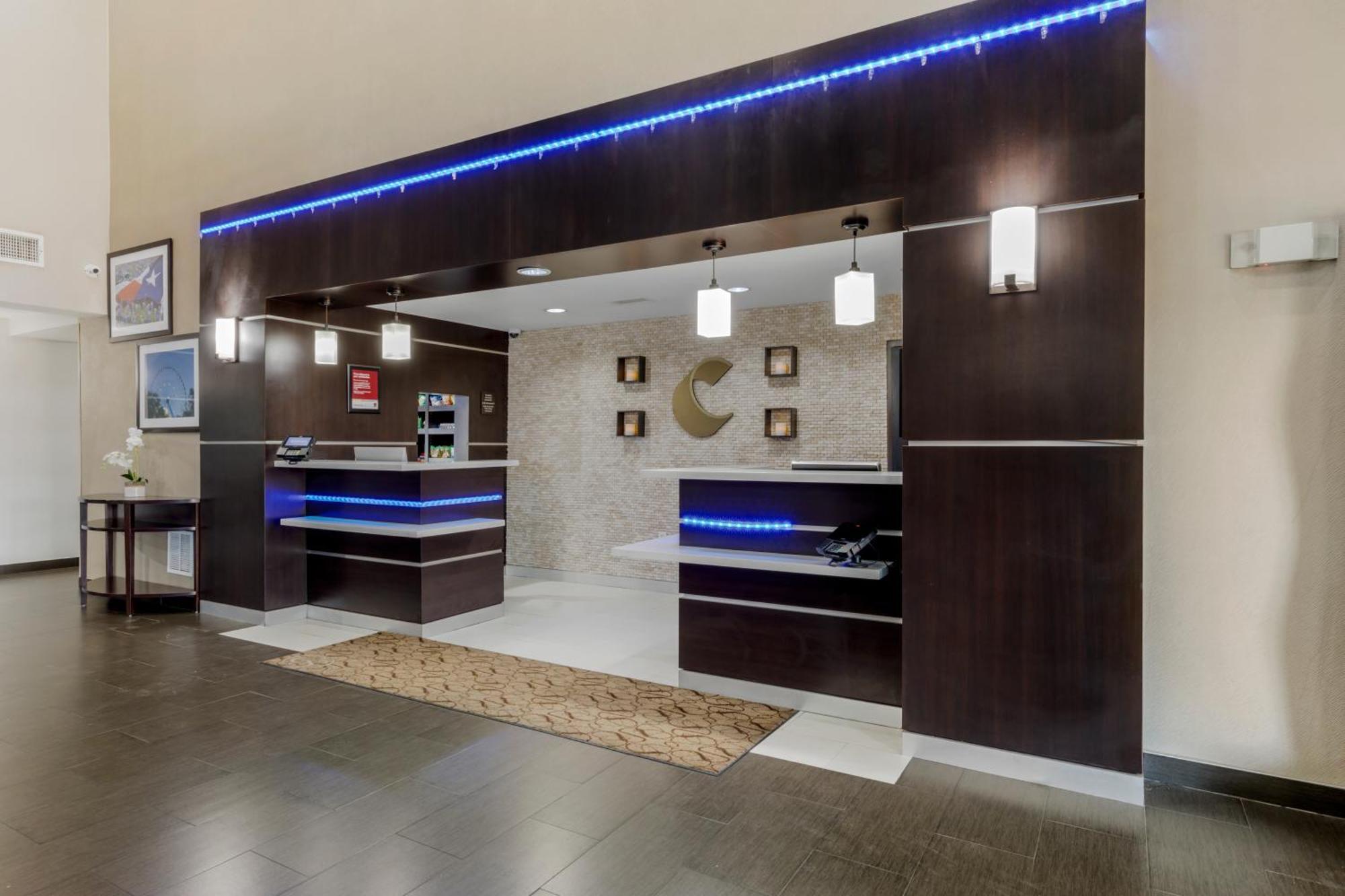 Comfort North - Near Area Hotel 3*