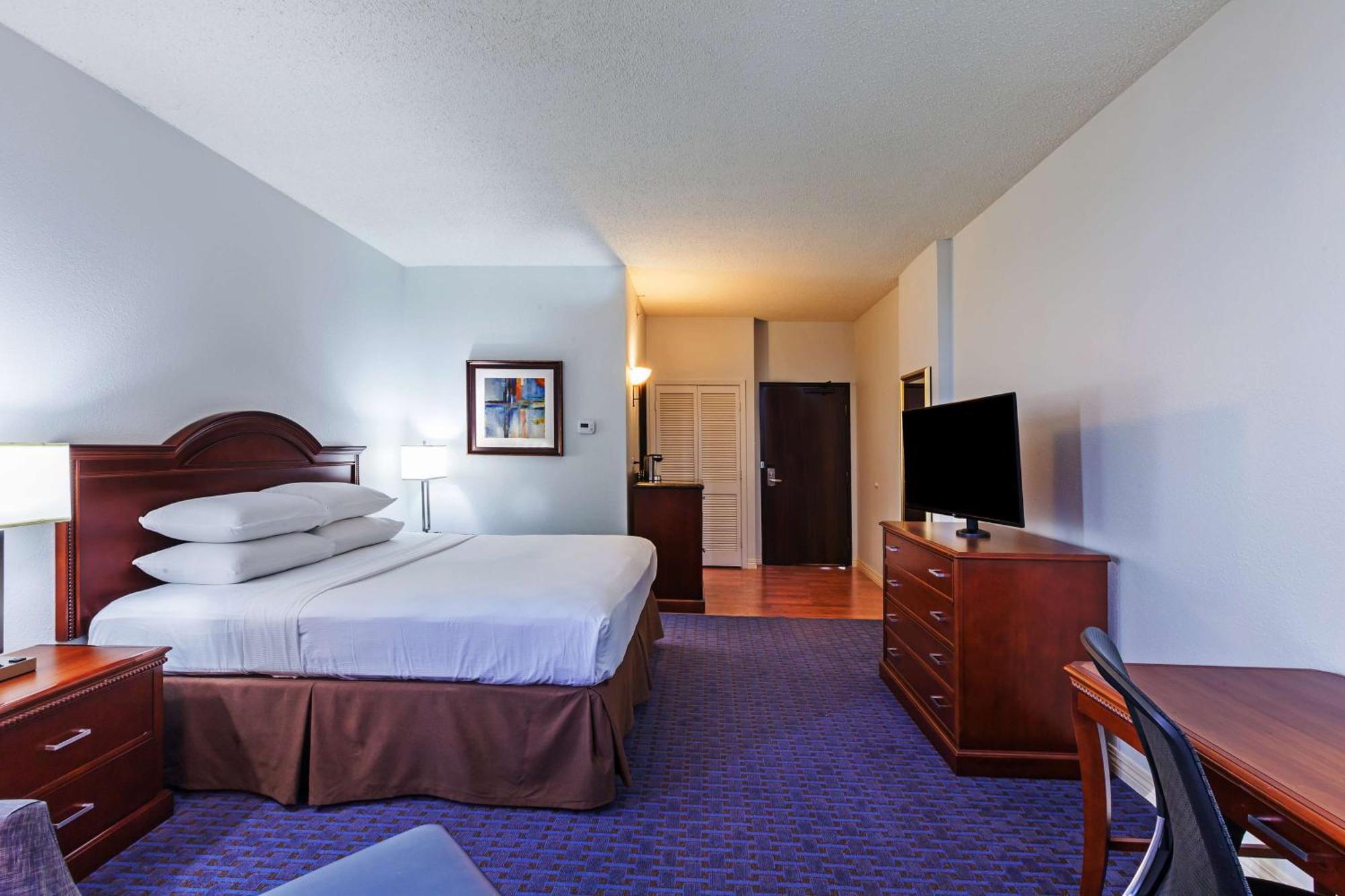 Hilton 3* Waco
