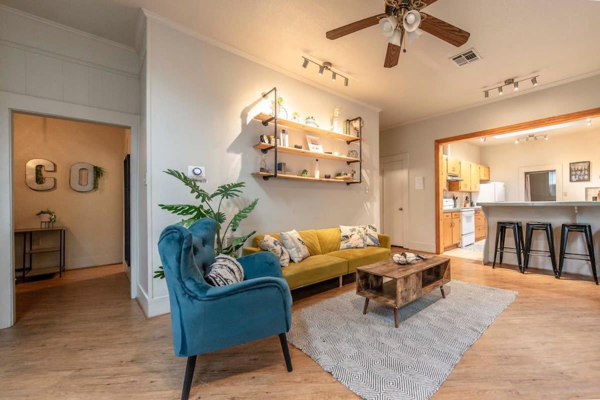 New Gathering Place On Columbus Holiday home Waco