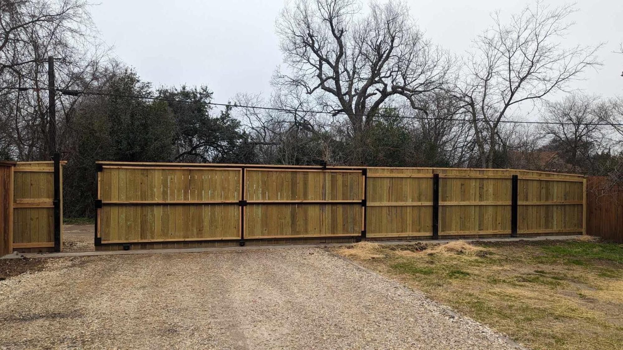 Simply Get-a-waco- Hot Tub, Sleeps 10, 5-min Walk To Silos & Downtown