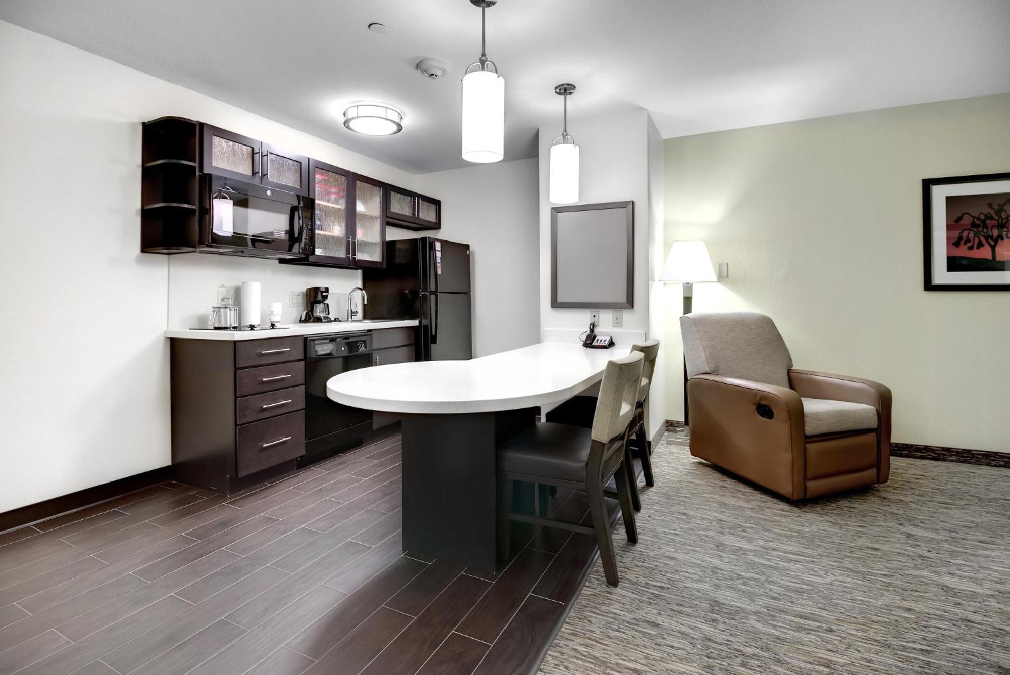 Candlewood By Ihg 2*