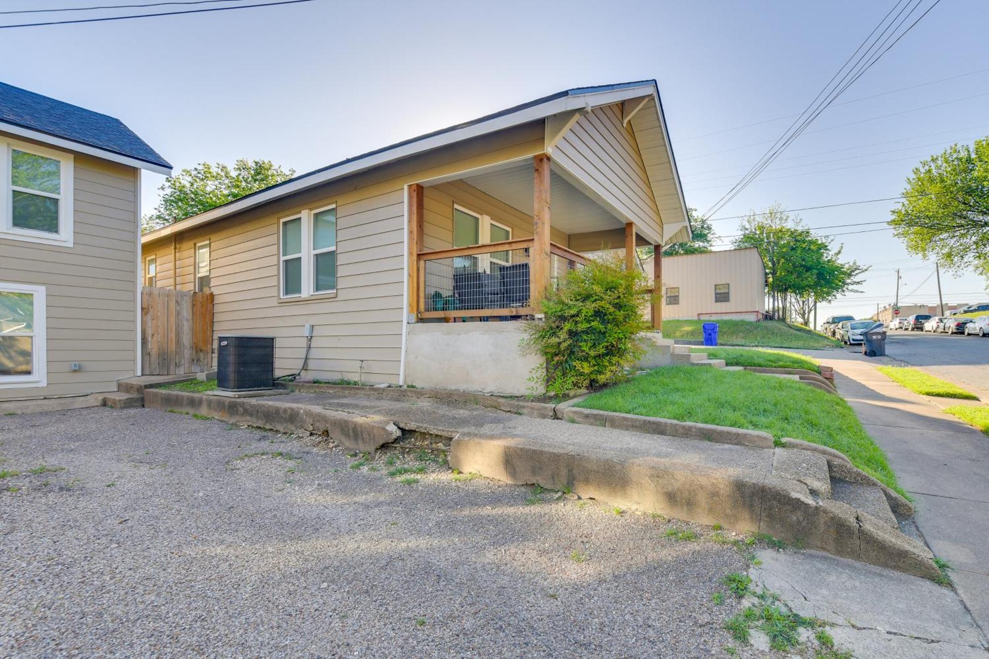 Holiday home Vacation Near Magnolia Market *