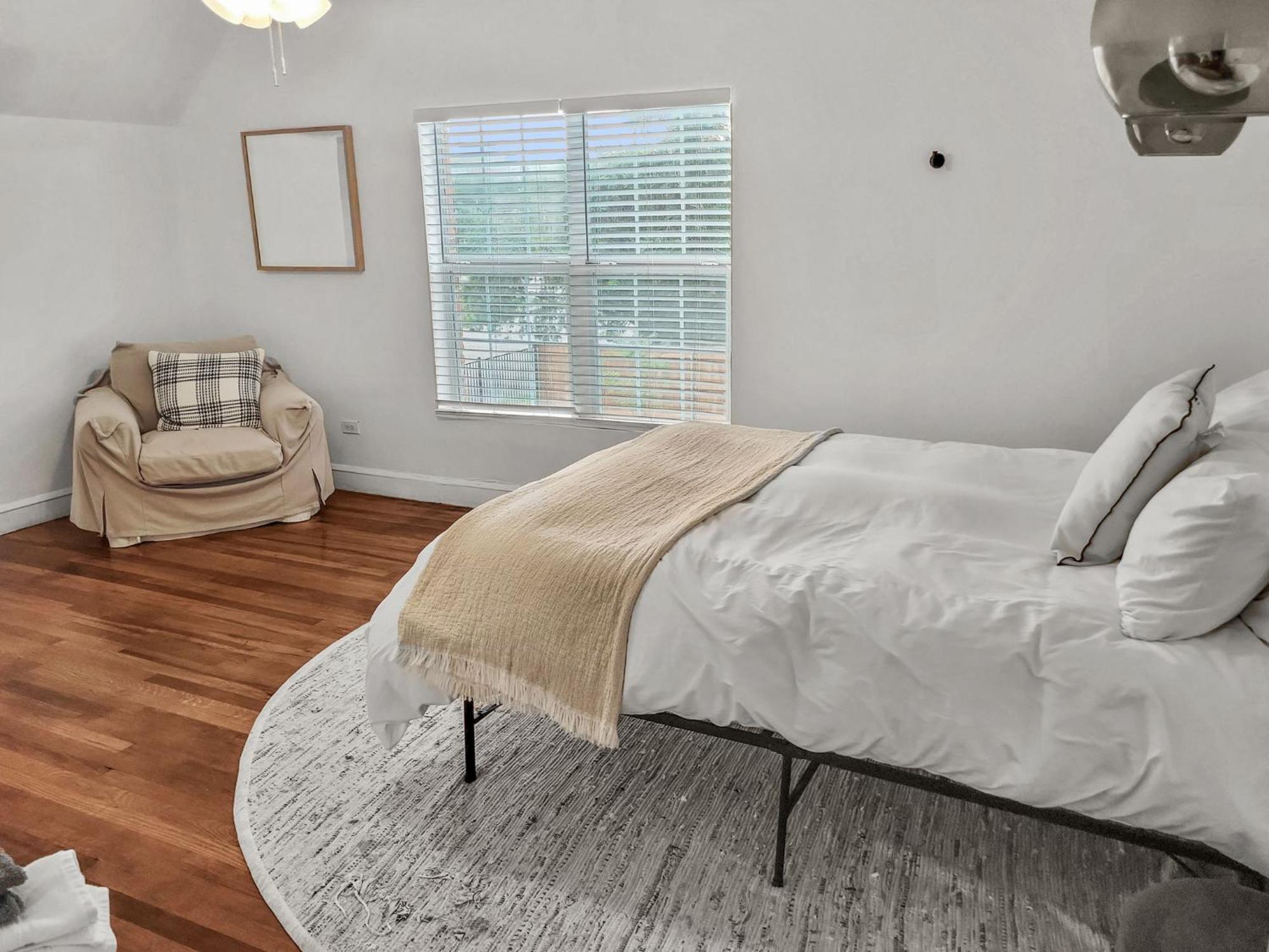 Simply Get-a-waco- Hot Tub, Sleeps 10, 5-min Walk To Silos & Downtown