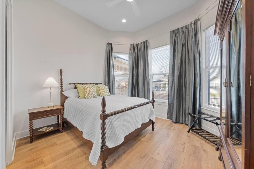 Gloria Estate- 2 Blocks To Silos Holiday home