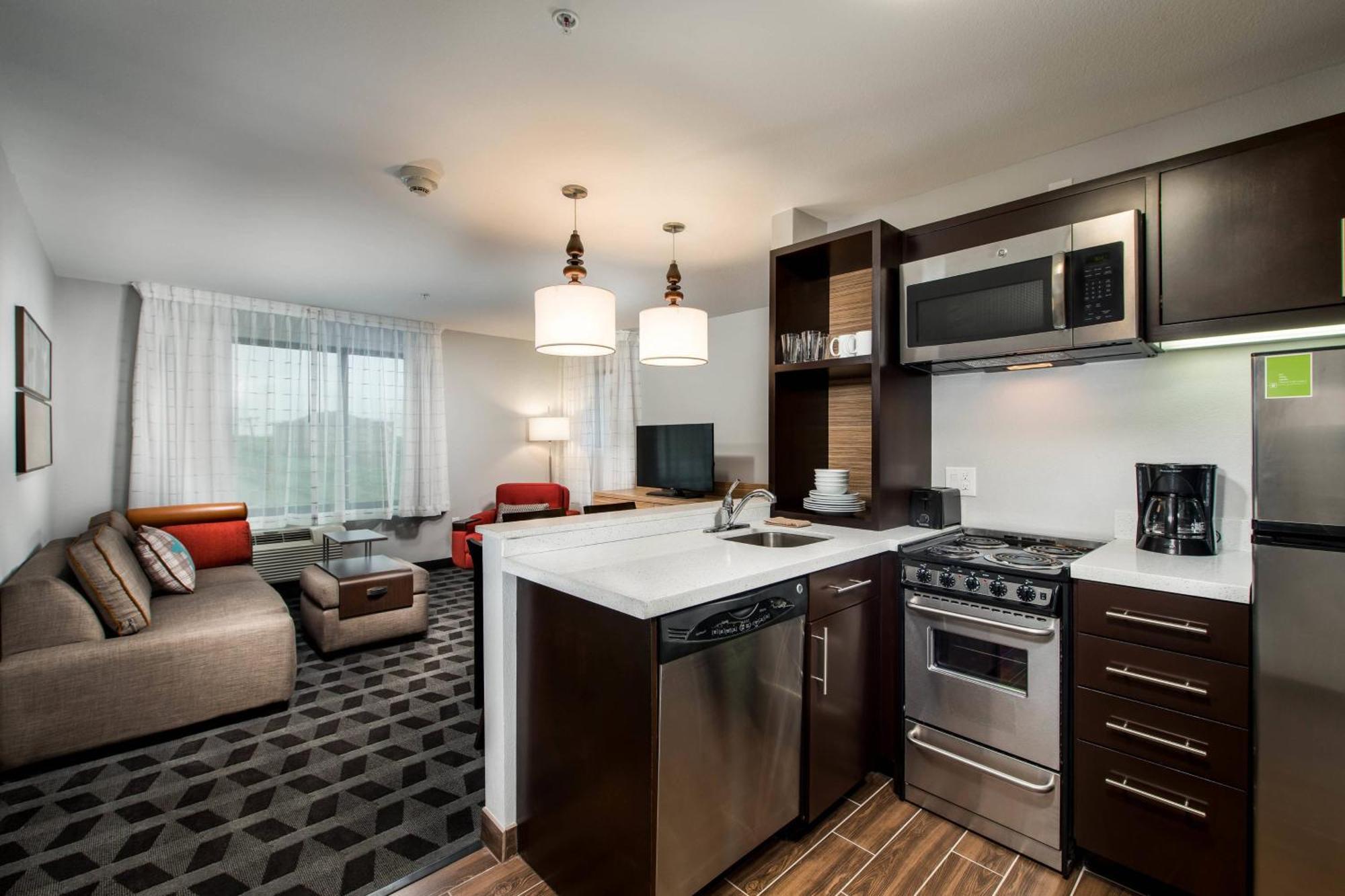 Towneplace By Marriott South Hotel
