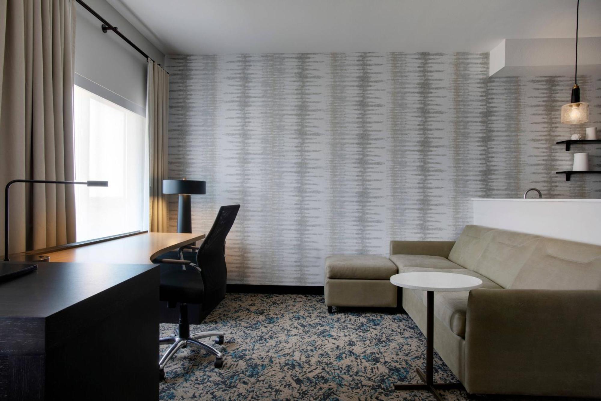 Hotel South 3*