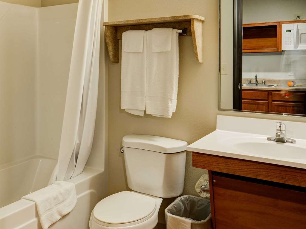 Woodspring Near 2* Waco