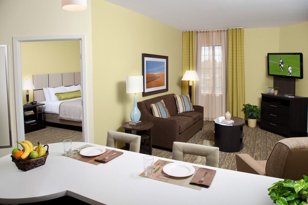 Hotel Candlewood By Ihg 2*